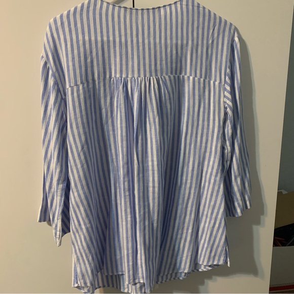 ZARA Blue and White Linen Blend Tunic Top Blouse with Gold Button Detail. Size S - Picture 14 of 14